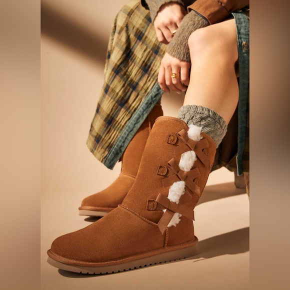 UGG Shoes - NWOT Koolabura by UGG Victoria Tall Chesnut Suede boots with bows 9